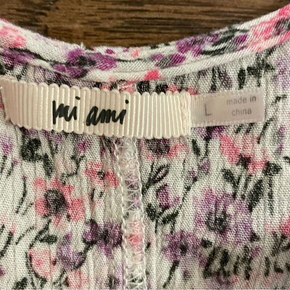 Francesca’s Mi Ami Floral Short Sleeve Short Romper Purple Pink White Size Large - Picture 11 of 14